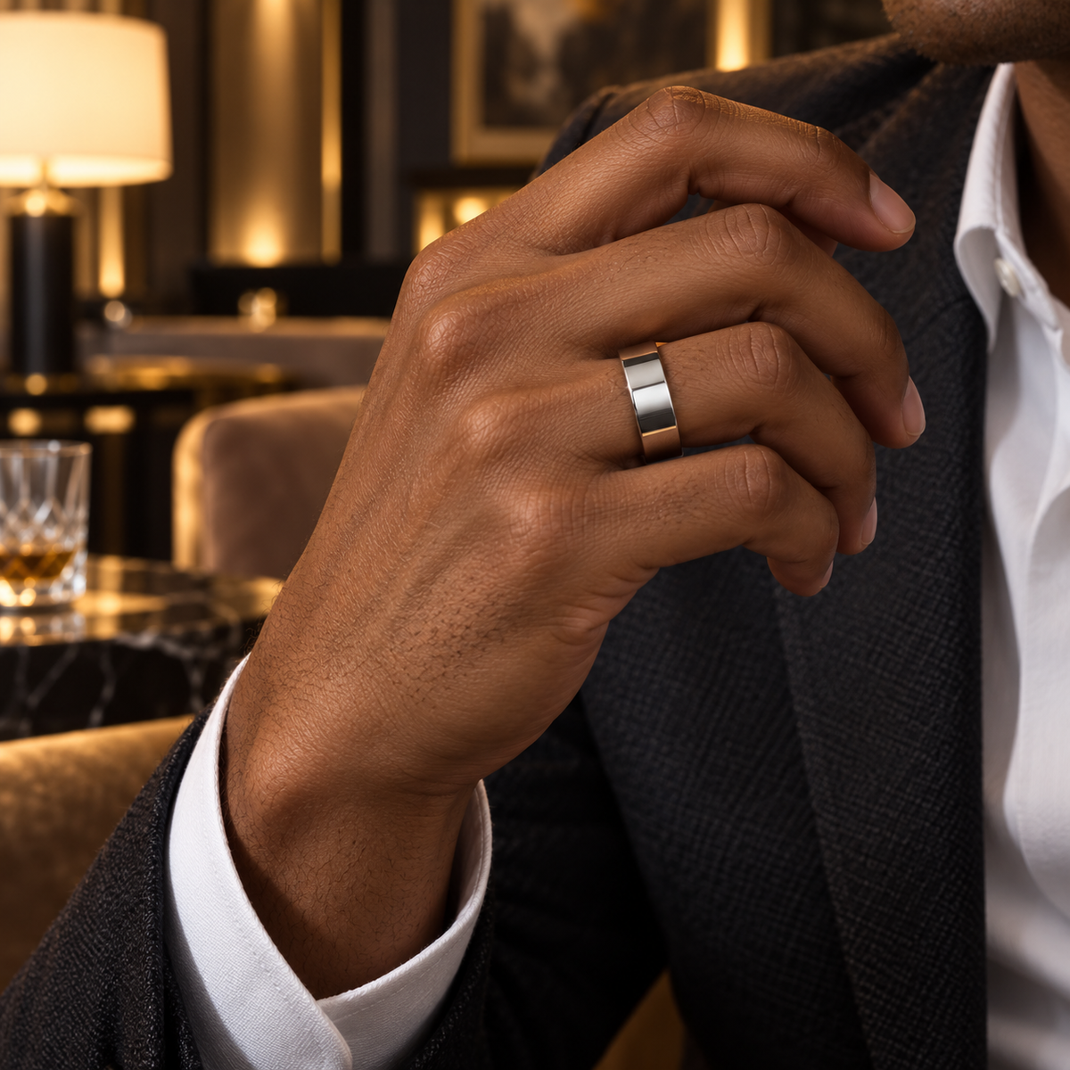 9mm Tungsten High-Polish Flat Band lifestyle image